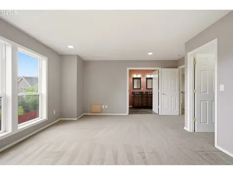 12404 NW 47th Avenue Vancouver WA 98685