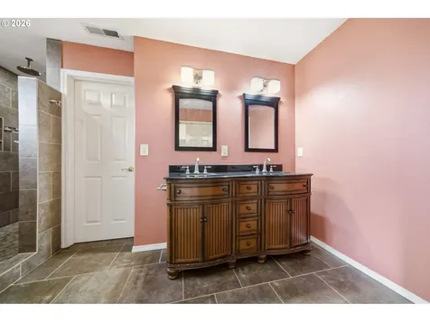12404 NW 47th Avenue Vancouver WA 98685
