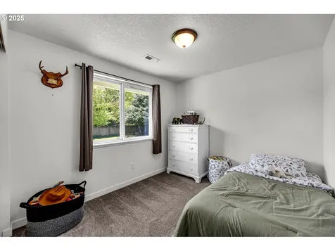 117 E Cushman Street Yacolt WA 98675