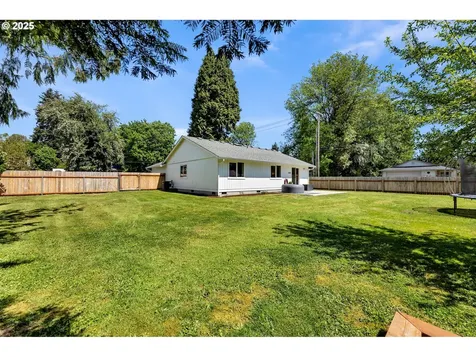 117 E Cushman Street Yacolt WA 98675