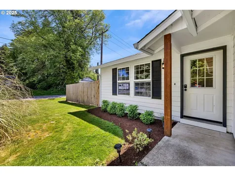 117 E Cushman Street Yacolt WA 98675