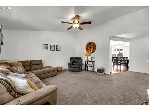 117 E Cushman Street Yacolt WA 98675