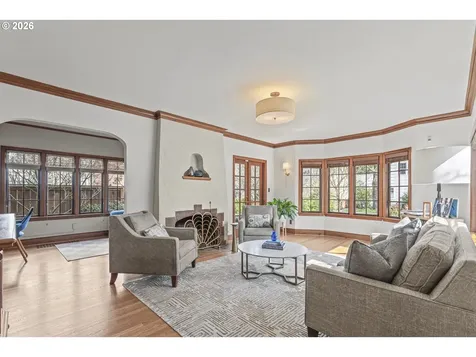 3217 NE Brazee Street Portland OR 97212