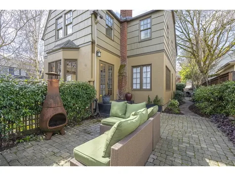 3217 NE Brazee Street Portland OR 97212