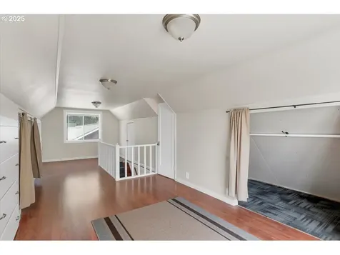 260 SE Port Avenue Lincoln City OR 97367