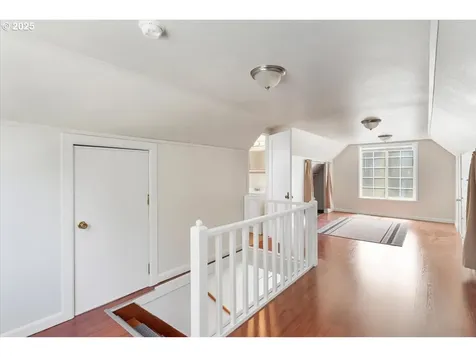 260 SE Port Avenue Lincoln City OR 97367