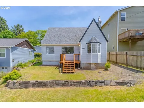 260 SE Port Avenue Lincoln City OR 97367