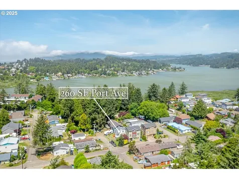 260 SE Port Avenue Lincoln City OR 97367