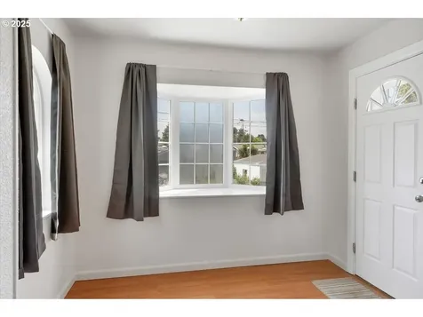 260 SE Port Avenue Lincoln City OR 97367