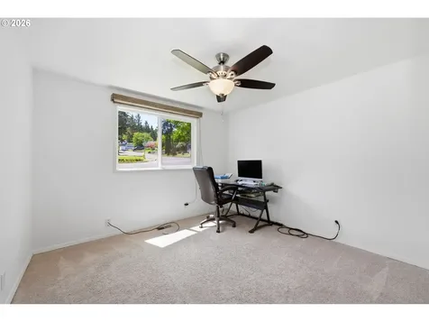 2080 W Harrison Avenue Cottage Grove OR 97424