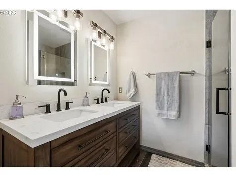 1808 SE Cutter Lane Vancouver WA 98661