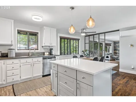 1245 SE 211th Avenue Gresham OR 97030