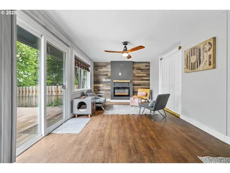 1245 SE 211th Avenue Gresham OR 97030