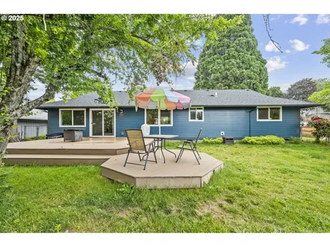 1245 SE 211th Avenue Gresham OR 97030