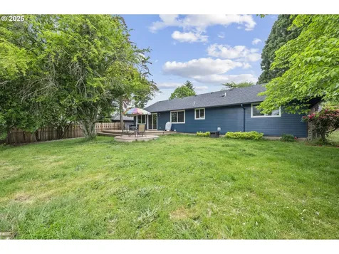 1245 SE 211th Avenue Gresham OR 97030