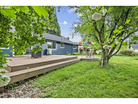 1245 SE 211th Avenue Gresham OR 97030