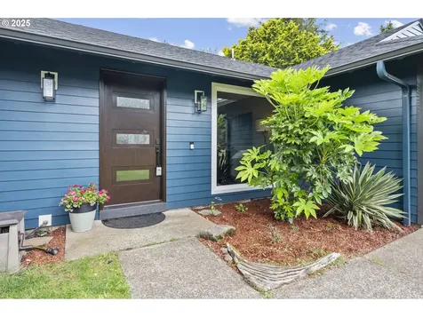 1245 SE 211th Avenue Gresham OR 97030