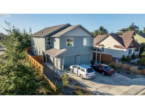 752 Madison Street Coos Bay OR 97420