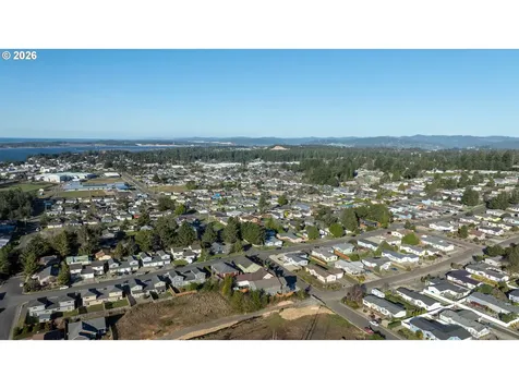 752 Madison Street Coos Bay OR 97420