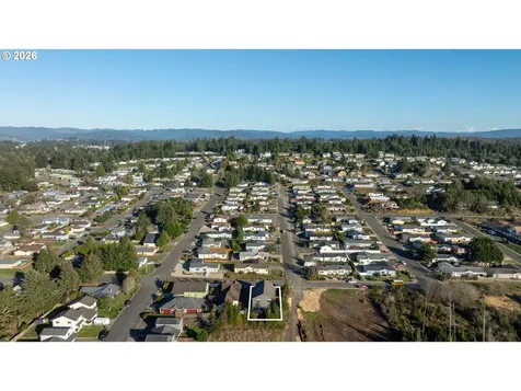 752 Madison Street Coos Bay OR 97420
