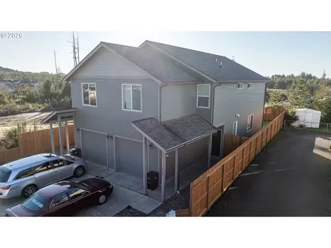 752 Madison Street Coos Bay OR 97420
