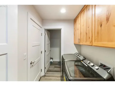 752 Madison Street Coos Bay OR 97420