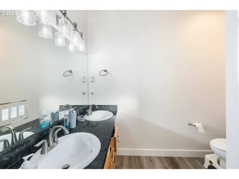 752 Madison Street Coos Bay OR 97420