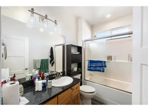 752 Madison Street Coos Bay OR 97420