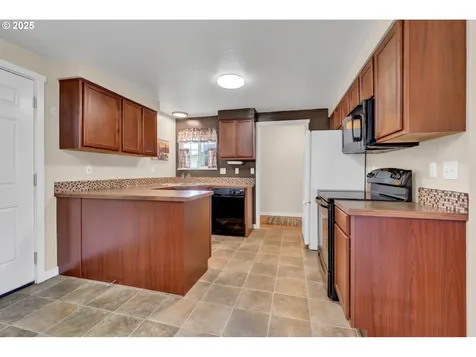 468 55th Street Springfield OR 97478