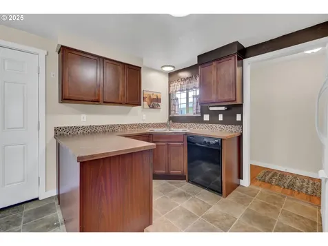 468 55th Street Springfield OR 97478