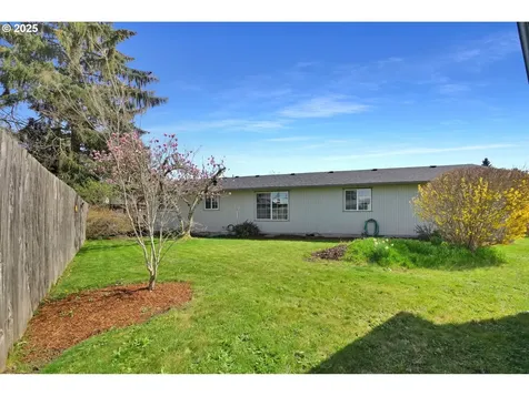 468 55th Street Springfield OR 97478