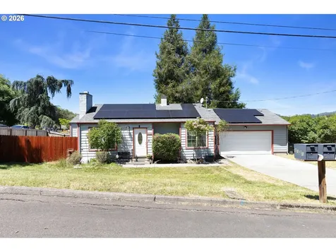 1620 NE Winter Street Roseburg OR 97470