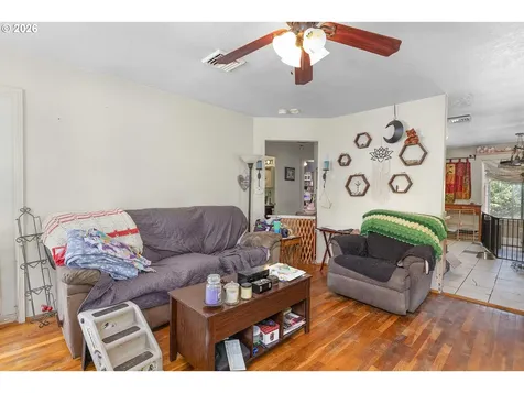 1620 NE Winter Street Roseburg OR 97470