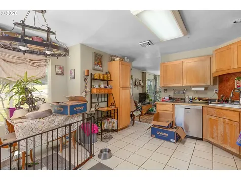 1620 NE Winter Street Roseburg OR 97470