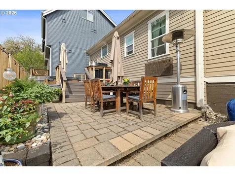 537 SE Spokane Street Portland OR 97202
