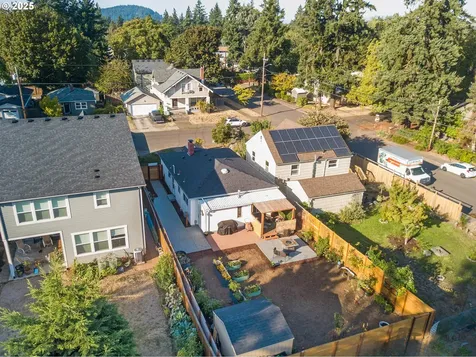 6142 SE Carlton Street Portland OR 97206