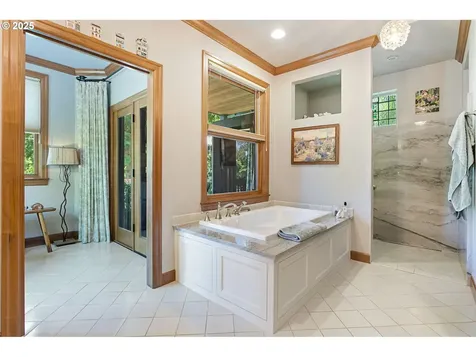 5049 SW Nevada Court Portland OR 97219
