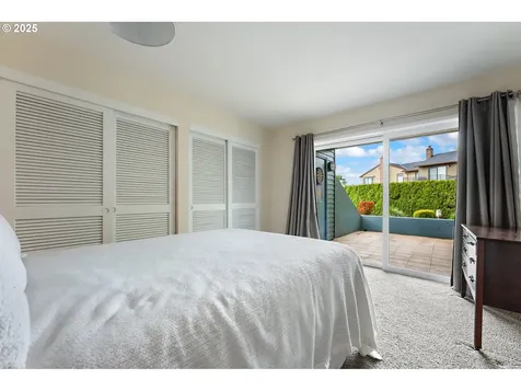198 N Hayden Bay Drive Portland OR 97217