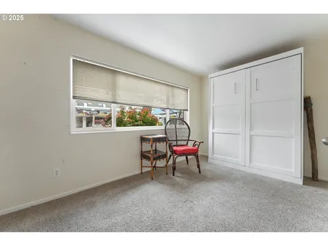 198 N Hayden Bay Drive Portland OR 97217