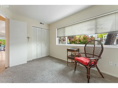 198 N Hayden Bay Drive Portland OR 97217