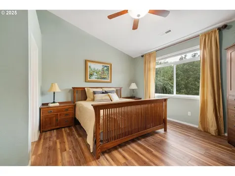 1801 N Falcon Drive Ridgefield WA 98642