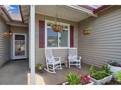 1801 N Falcon Drive Ridgefield WA 98642