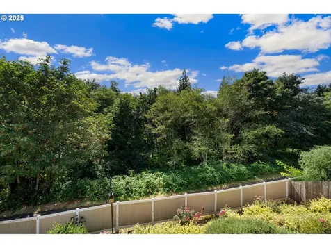 1801 N Falcon Drive Ridgefield WA 98642