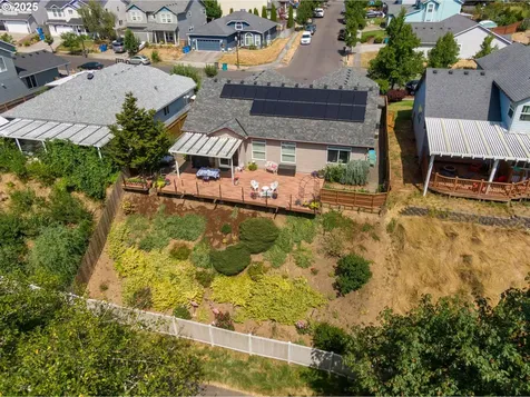 1801 N Falcon Drive Ridgefield WA 98642