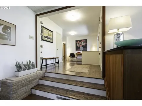 4204 NE Maywood Place Portland OR 97220