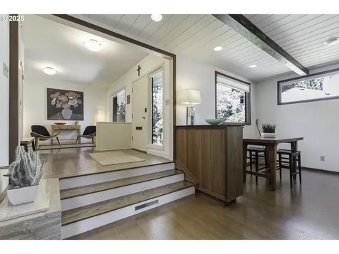 4204 NE Maywood Place Portland OR 97220