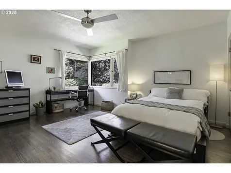 4204 NE Maywood Place Portland OR 97220