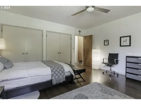4204 NE Maywood Place Portland OR 97220