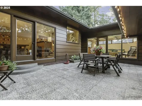 4204 NE Maywood Place Portland OR 97220