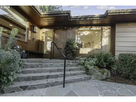 4204 NE Maywood Place Portland OR 97220
